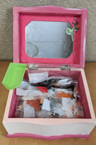 Diamond Dot Beads & Tray in Keepsake Box