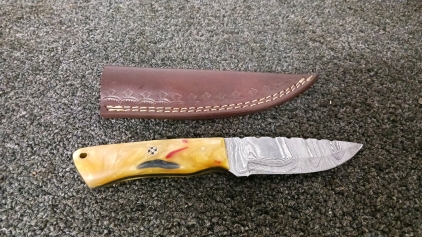 8" Damascus Knife with Sheath