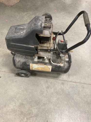 Central Pneumatic 8 Gallon Air Compressor