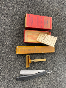 Antique Valet Gold Plated Razor and Oxford Razor