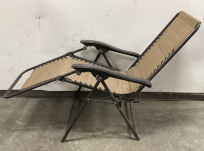 Zero Gravity Lounge Chair