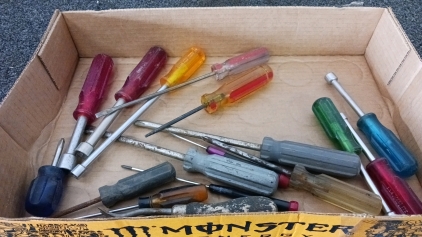 (20) Screwdrivers