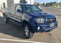 2006 Toyota Tacoma - 4x4 - Bed Cover!