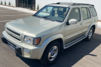 1999 Infiniti QX4 - 4x4 - Heated Seats - Good Condition!