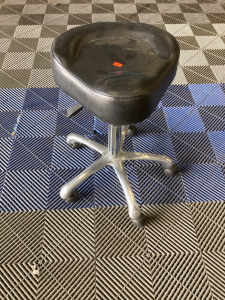 Rolling Chrome/ Black Studio Stool