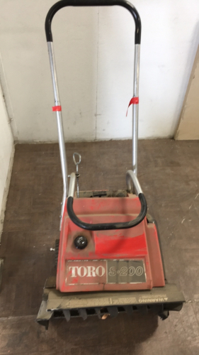 Toro S-200 snowblower