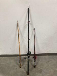 Silstar And Zebco Fishing Pool With Reels