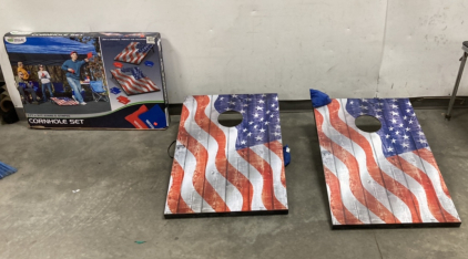 American Flag Cornhole Set