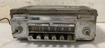 Vintage Ford Radio