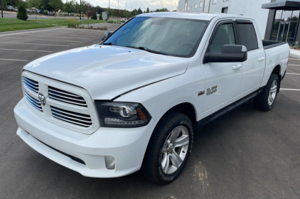 2014 Ram 1500 - 4x4 - Loaded!