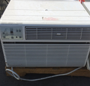 (1) Frigidaire Electrolux 24&rdquo; x 20&rdquo; x 16&rdquo; Air Conditioner Heater