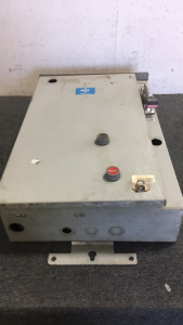 (1) Gould Industrial Electrical Controller Box