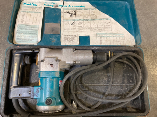 Makita Rotary Hammer model: HR2511 Lot # 9