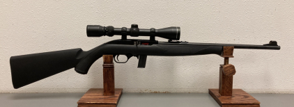 Mossberg 702 .22LR Rifle w/Scope -- EH409994