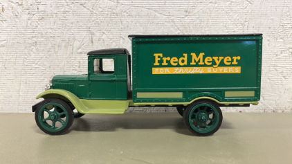 ERTL 1931 Hawkeye Fred Meyer Die-Cast Bank