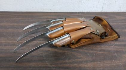 Hand-Made Metal "Freddy" Knife Finger Glove Replica