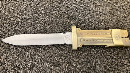 Scissor Action Paratrooper Knife With WWII German Markings