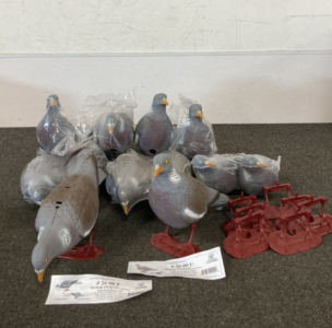 (12) New Plastic Wood Pigeon Decoys