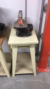 AMT Scroll Saw With Heavy Wood Base