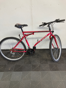 Fuji 26x2.00 Red Mountain Bike