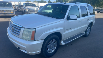 2004 Cadillac Escalade - Loaded - 4x4!