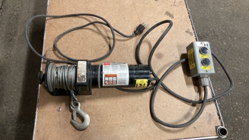 Dayton 1500 pound electric winch