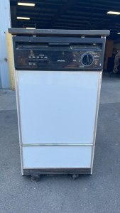 Frigidaire 18.75" W x 26.75" D x 36.5" H Dishwasher (Powers On)