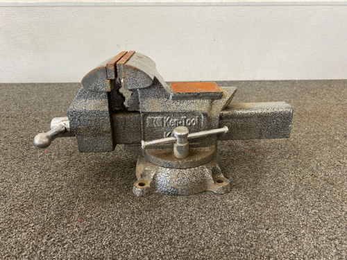 Ken Tool 5.5” Wide Vise