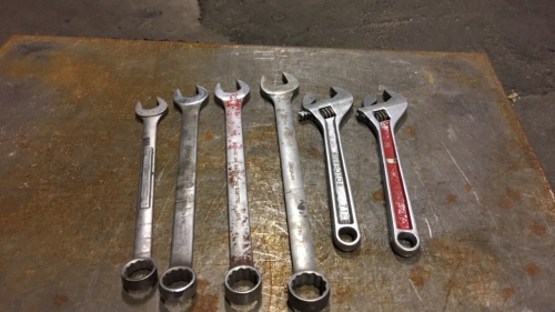 Assorted wrenches