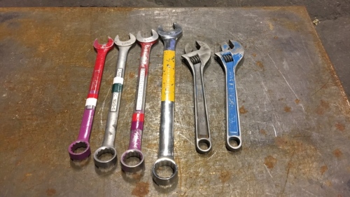 Assorted wrenches