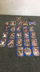 (24) UFC Select Trading Cards