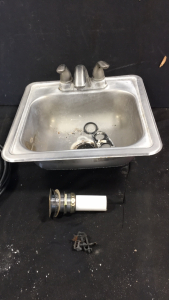 Small Sink With Cosset and Drain Includes Air Hose