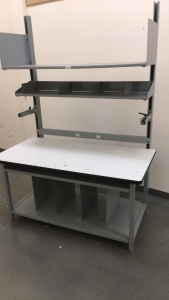 (1) 5’ x 7’ Industrial Work Station