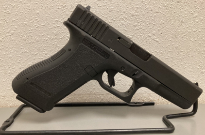 Glock 17 9MM Pistol — AYD529 US