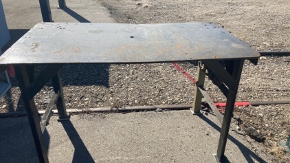 Metal workbench