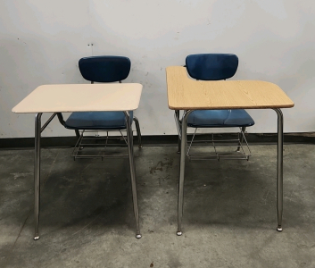 (2) School Desks