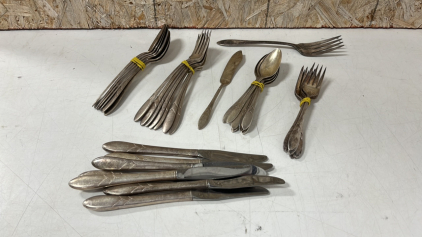 (35) Pieces of Vintage Community Silver Plate Utensils