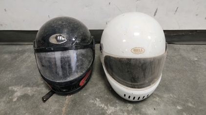 (2) Motorcycle Helmets