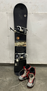 Lamar MX25 Snowboard and Size 10 Boots