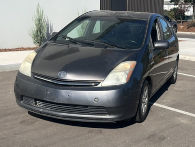 2006 Toyota Prius - Hybrid!