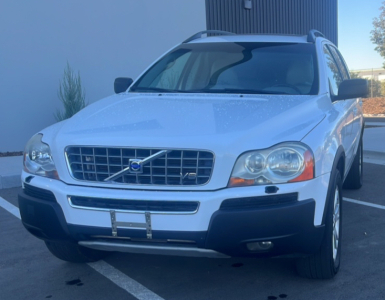 2005 Volvo XC90 - AWD - Remote Start!