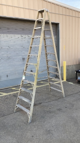 12ft Werner Double Sided Fiberglass Ladder