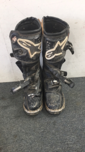 T6 Ski Shoes