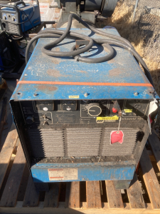 Miller Deltaweld 451 Constant Voltage DC Arc Welding Power Source