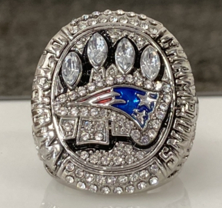 2014 New England Patriots Super Bowl Replica Ring Named To Tom Brady