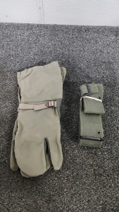 German Shooter's Mittens & British Combat Belt