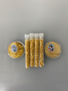 (2) Disney’s “Snow White “ Gold Plated Collectible Coins and (4) Bottles of Gold Flake/ Leaf Gold