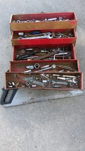 18" Toolbox w/Contents, Hand Saw