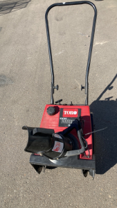 Toro CCR Powerlite-E (3) horse power snowblower
