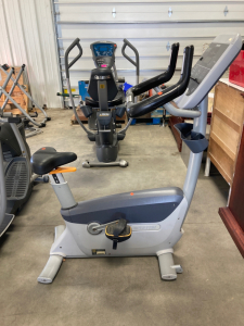 Precor UBK 885/845/835/815 sitting Eliptical